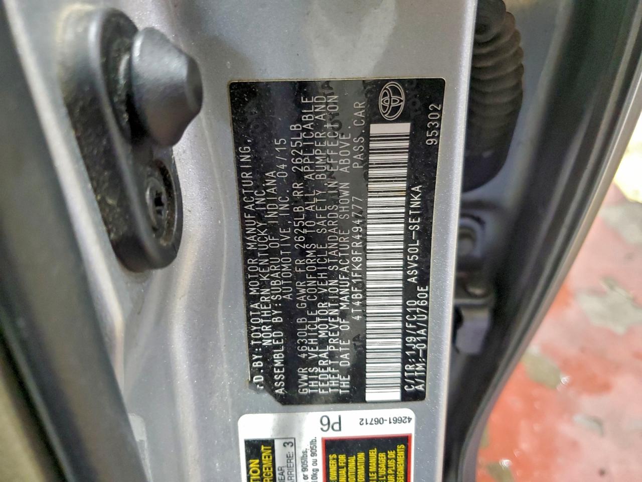2015 TOYOTA CAMRY LE photo 12