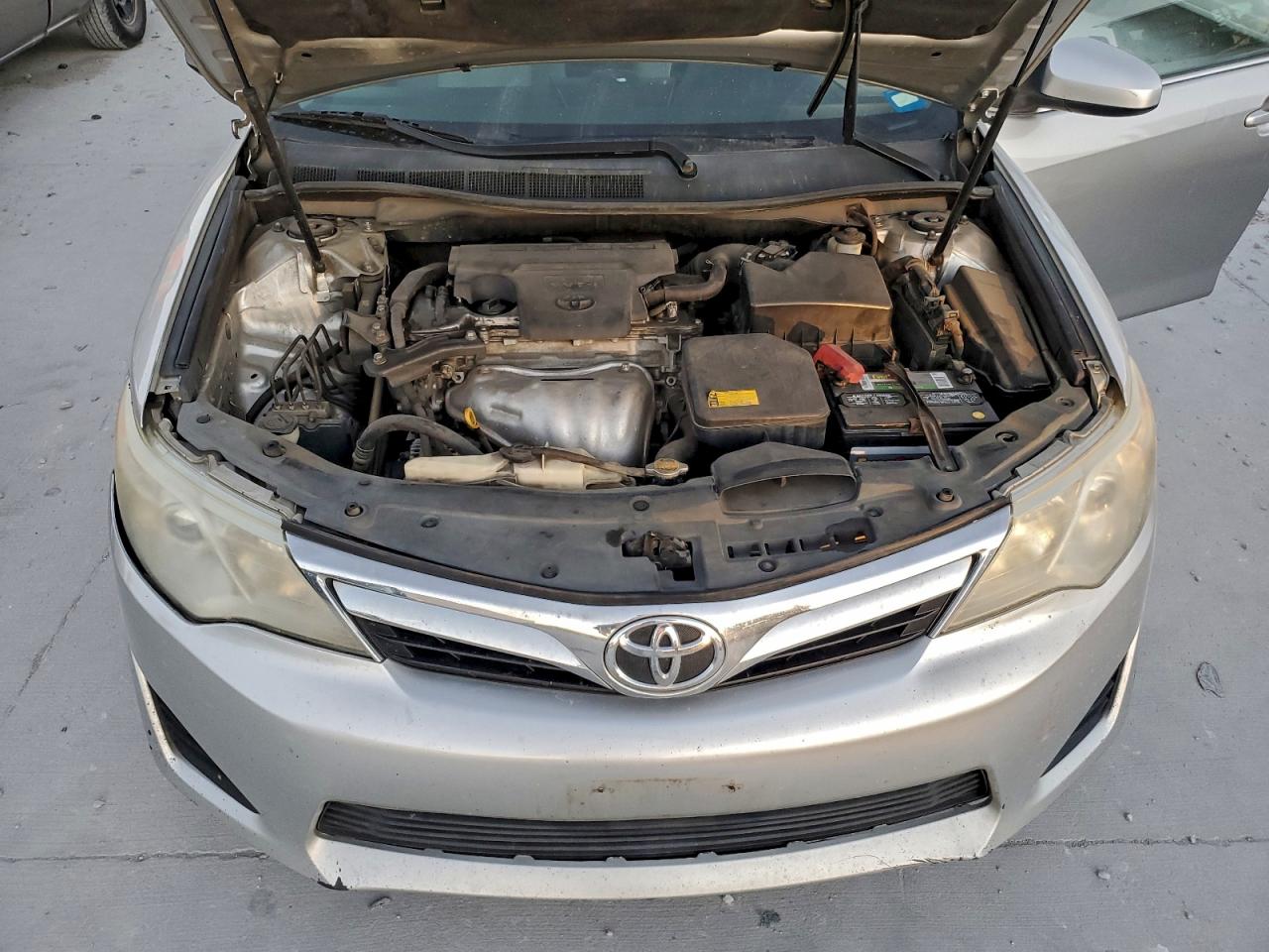 2012 TOYOTA CAMRY BASE photo 11