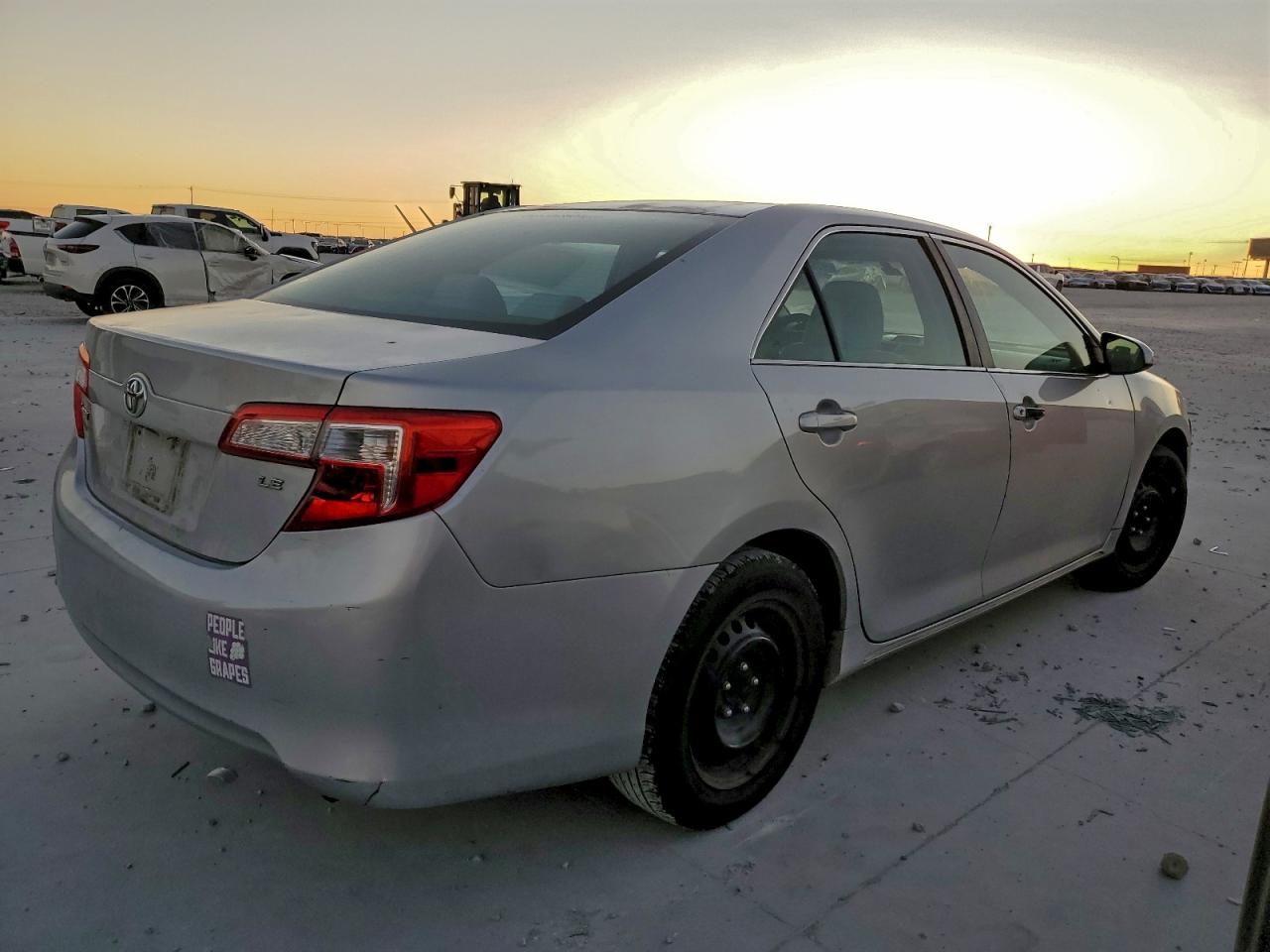 2012 TOYOTA CAMRY BASE photo 3
