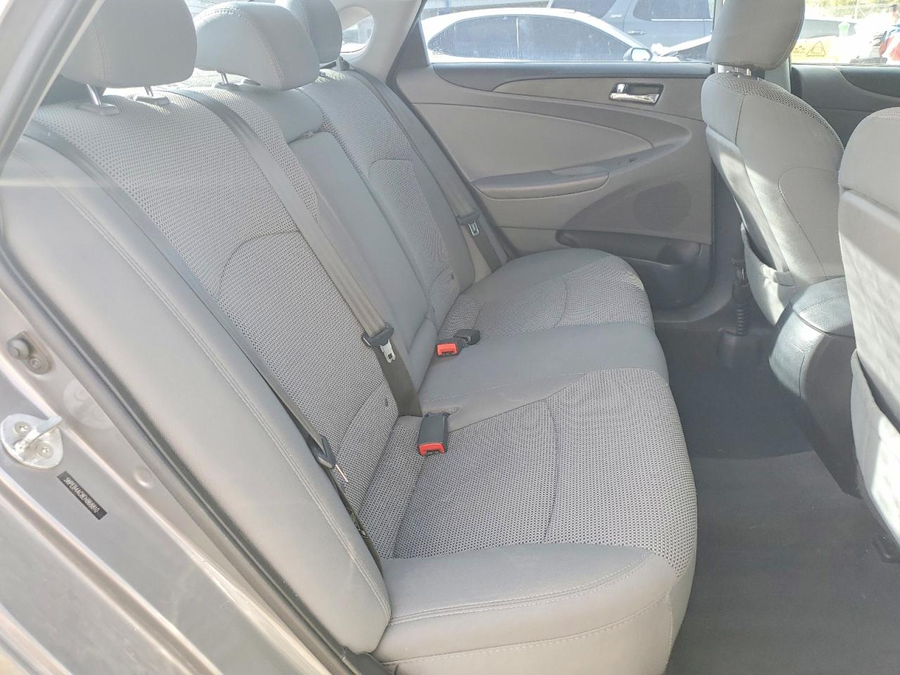 2014 HYUNDAI SONATA GLS photo 10