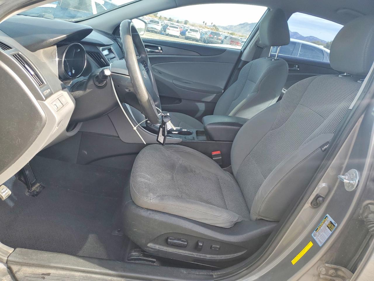 2014 HYUNDAI SONATA GLS photo 7