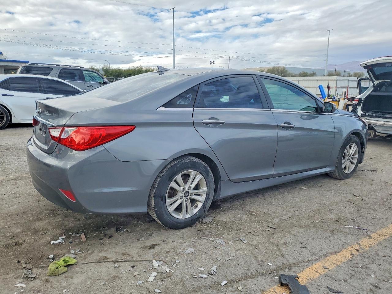2014 HYUNDAI SONATA GLS photo 3