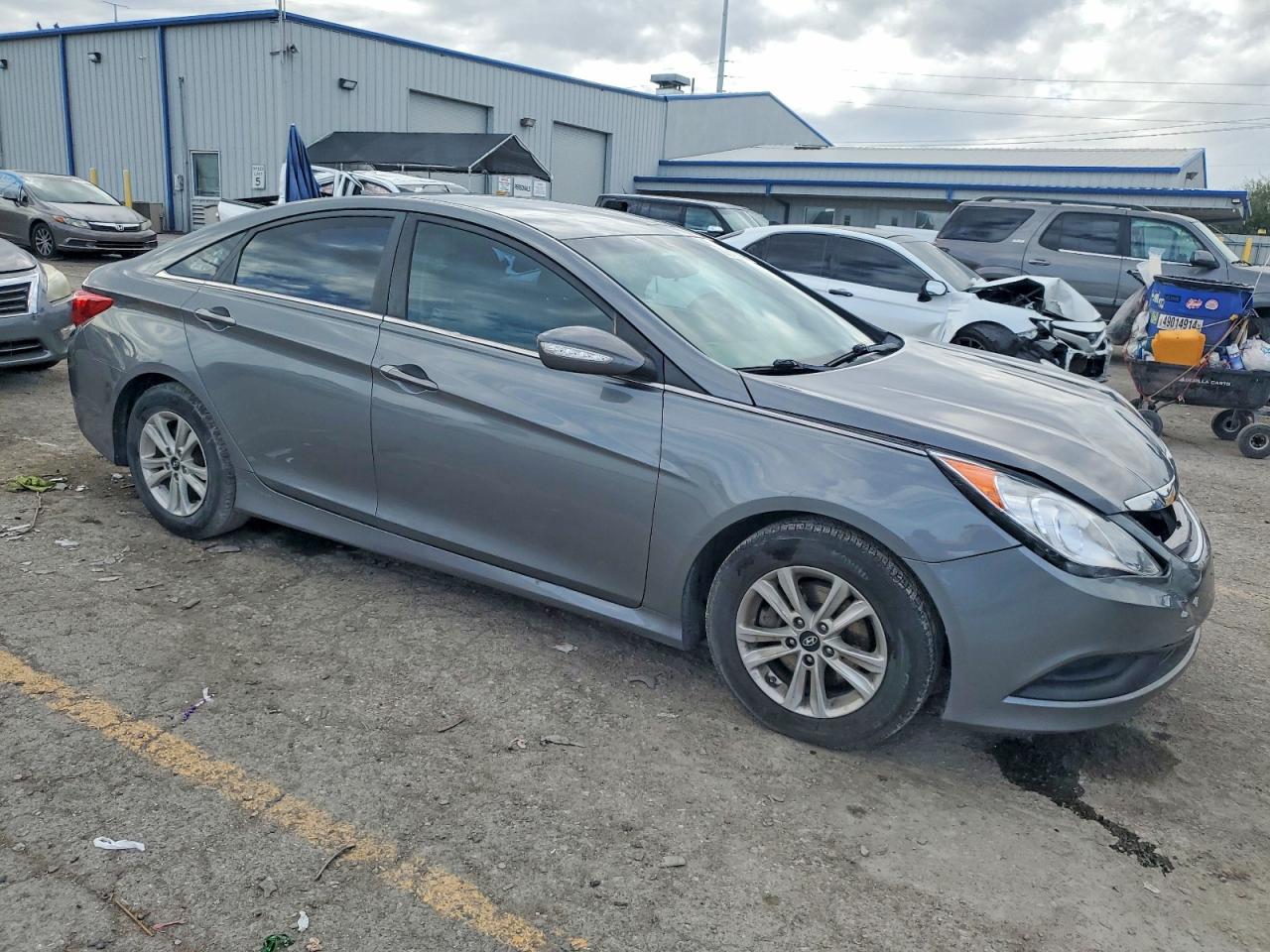 2014 HYUNDAI SONATA GLS photo 4