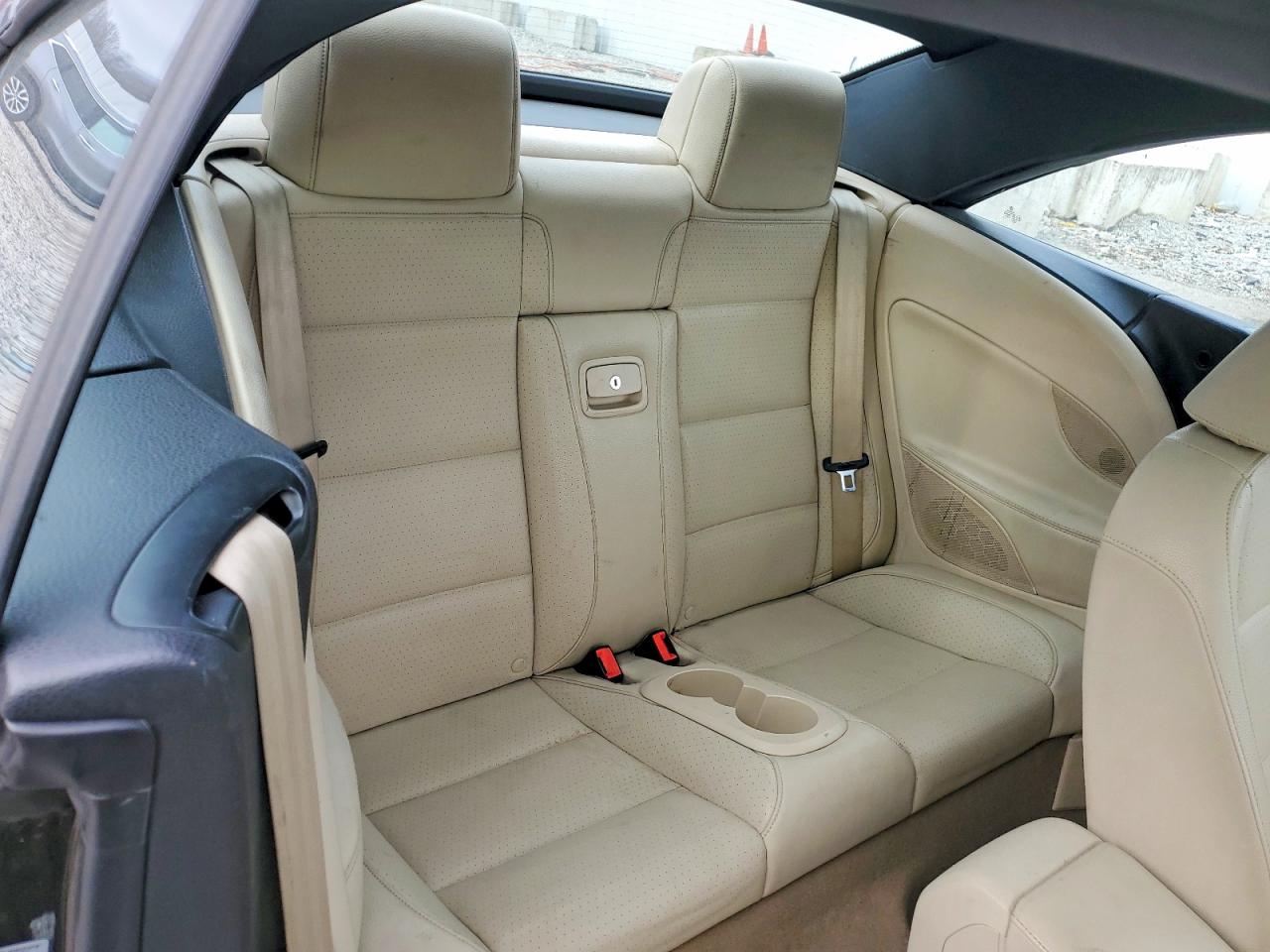 2016 VOLKSWAGEN EOS KOMFORT photo 28