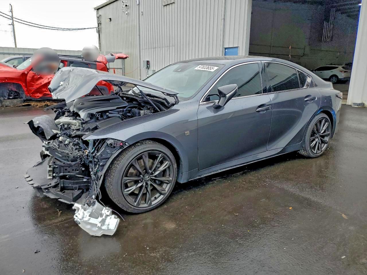 2025 LEXUS IS