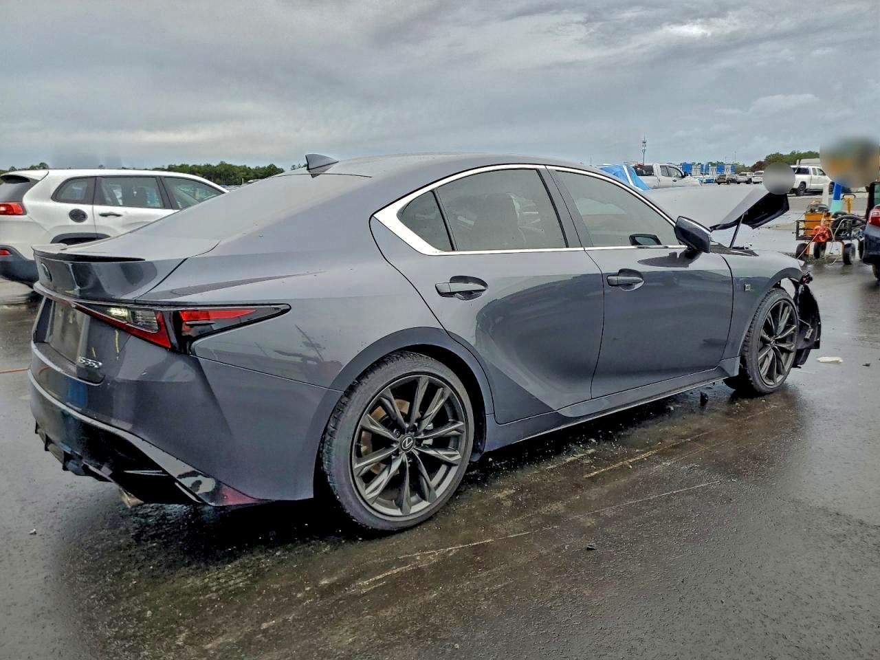 2025 LEXUS IS 350 F SPORT DESIGN photo 3