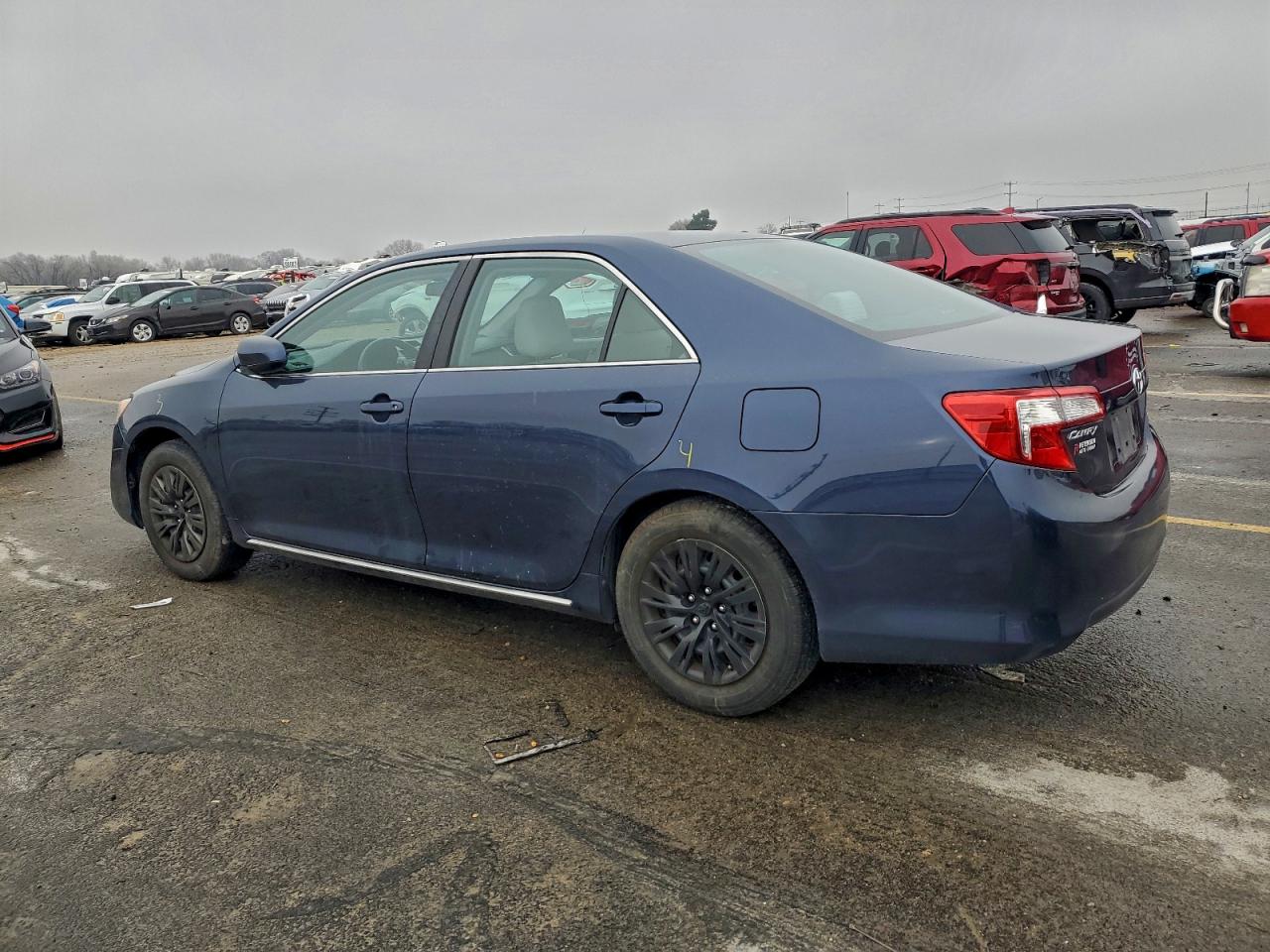 2014 TOYOTA CAMRY L photo 2