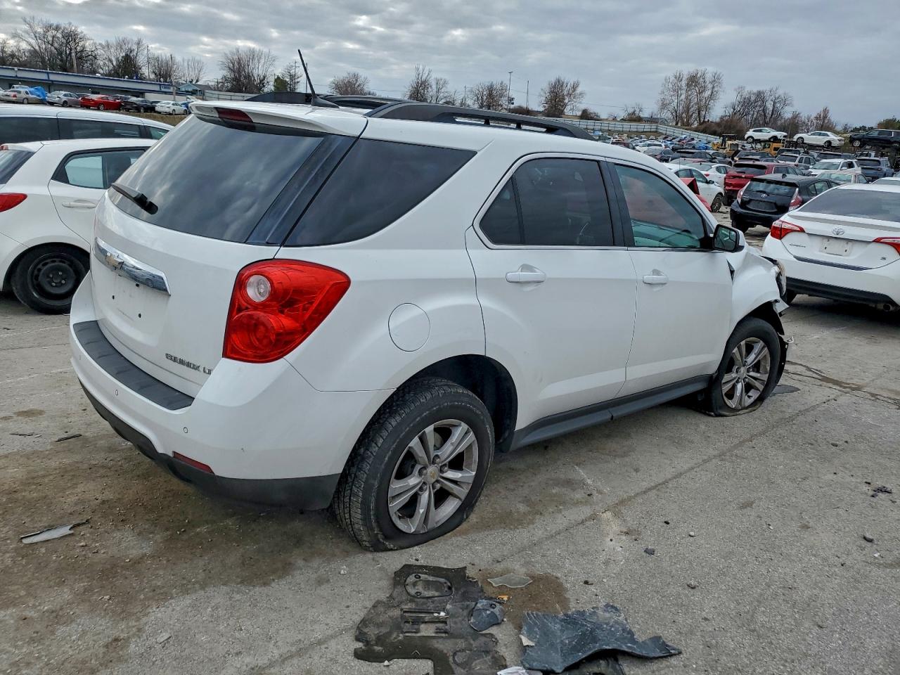 2014 CHEVROLET EQUINOX LT photo 3