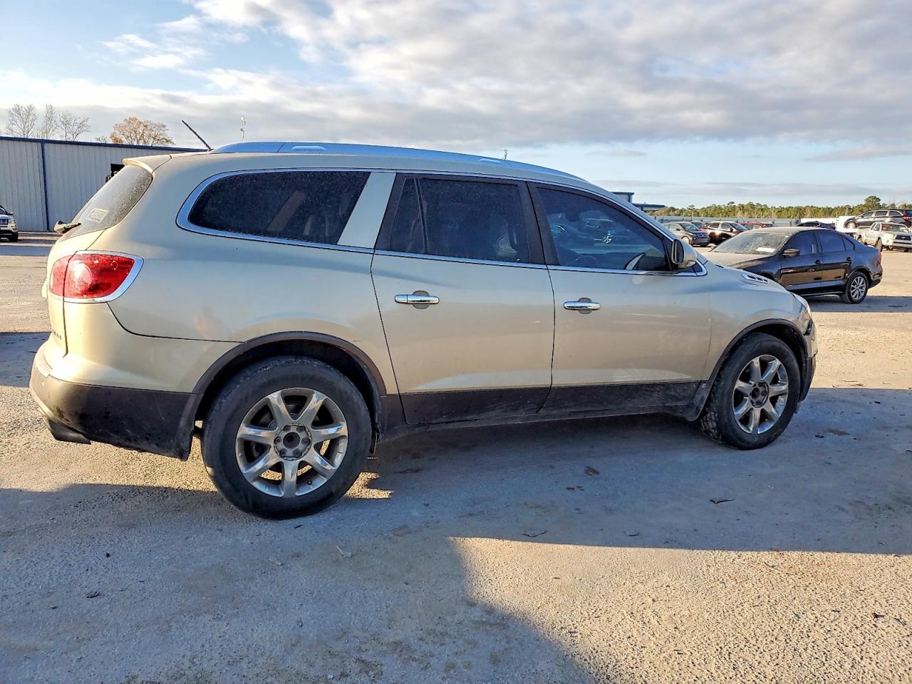 2008 BUICK ENCLAVE CXL photo 3