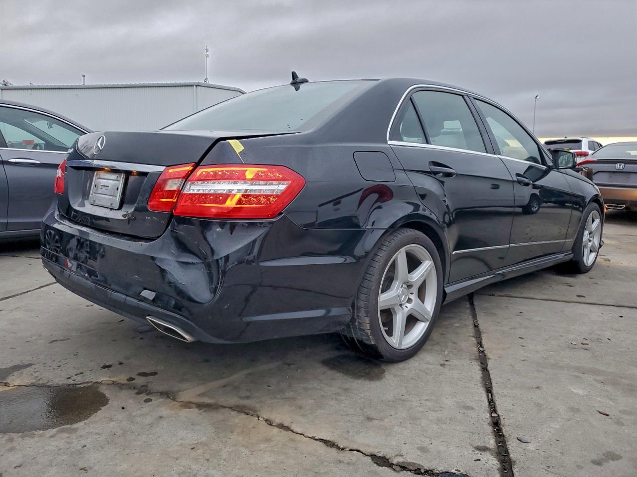 2011 MERCEDES-BENZ E 350 photo 3