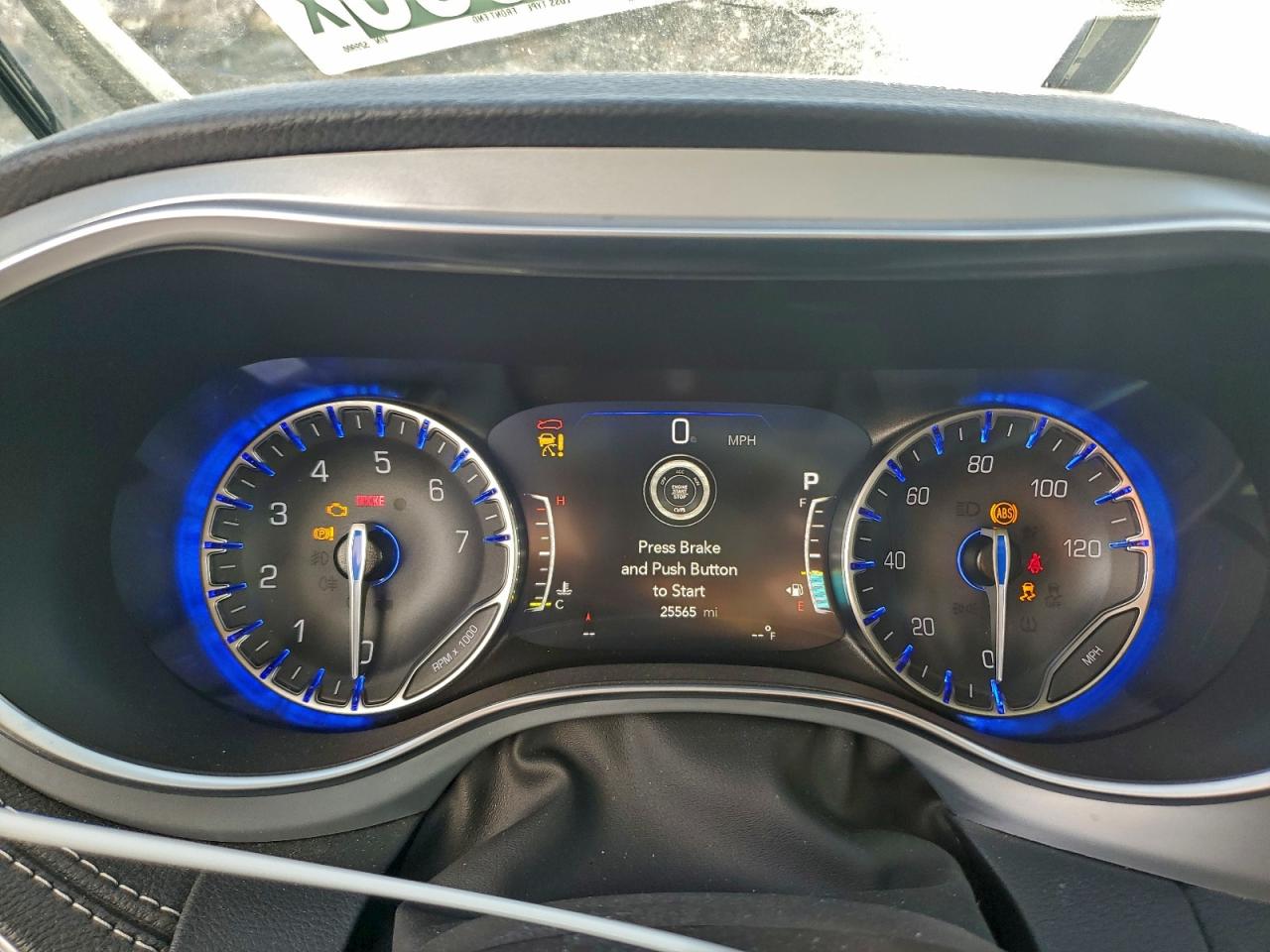 2025 CHRYSLER PACIFICA LIMITED photo 9