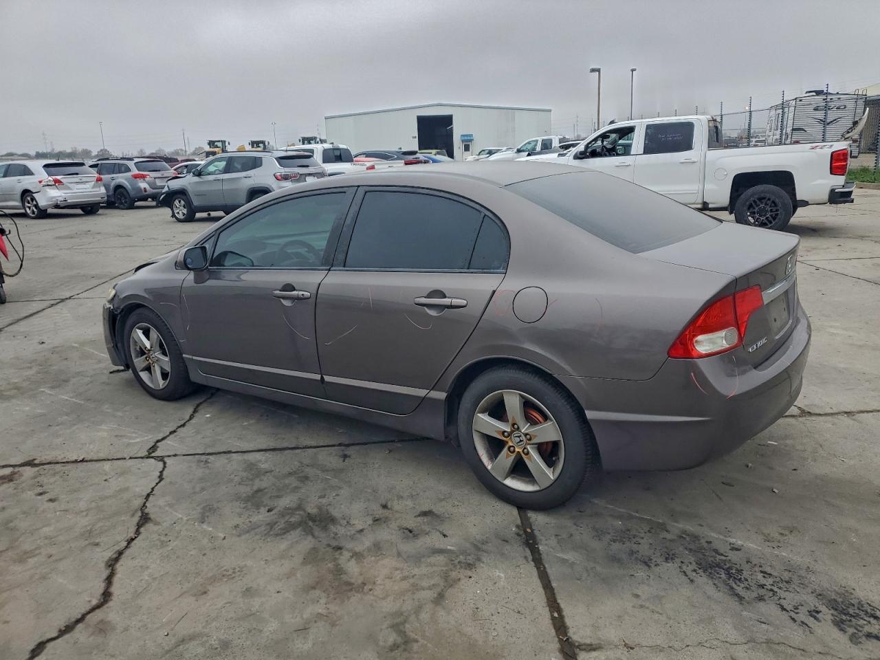 2010 HONDA CIVIC LX photo 2