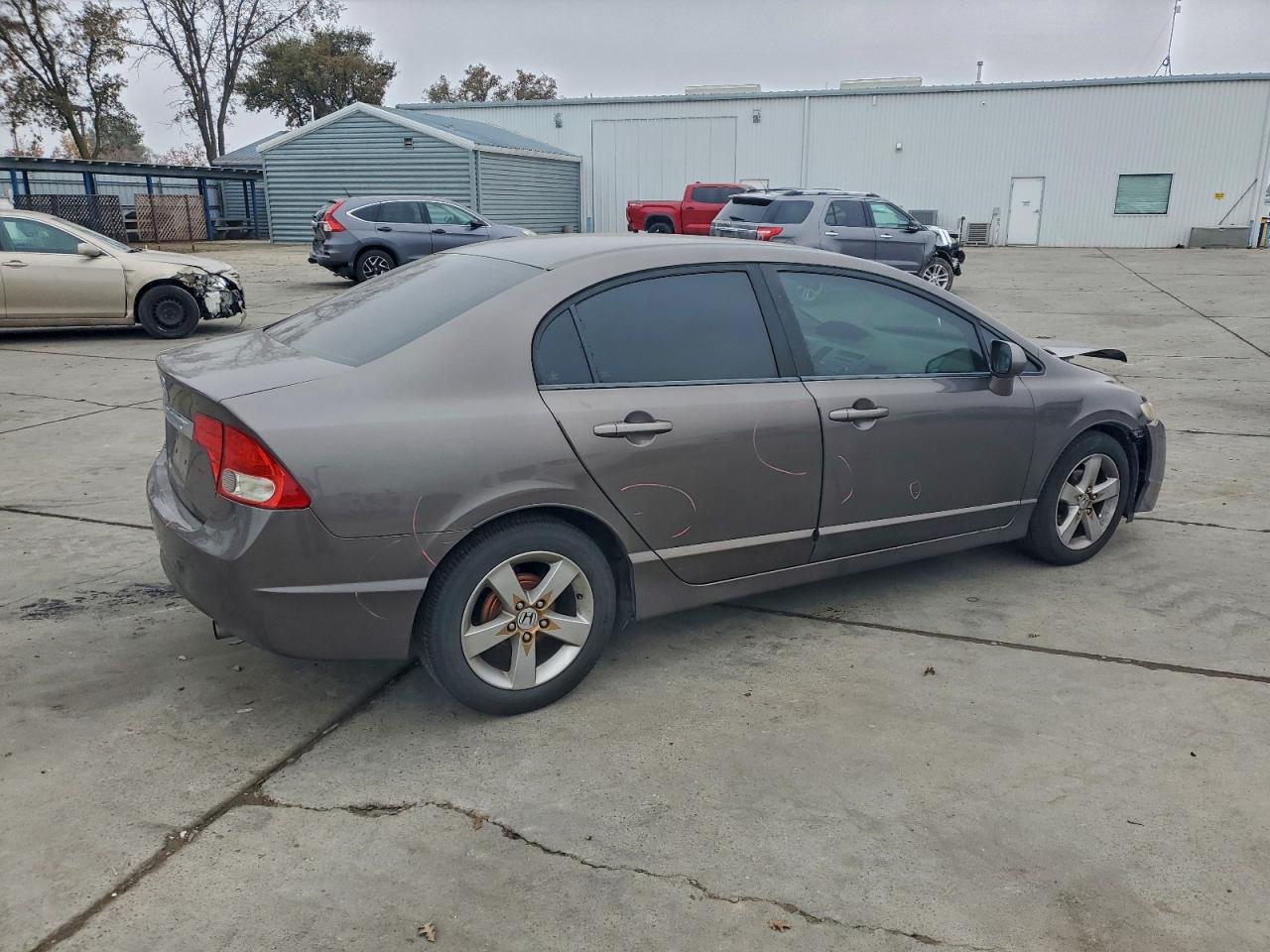 2010 HONDA CIVIC LX photo 3