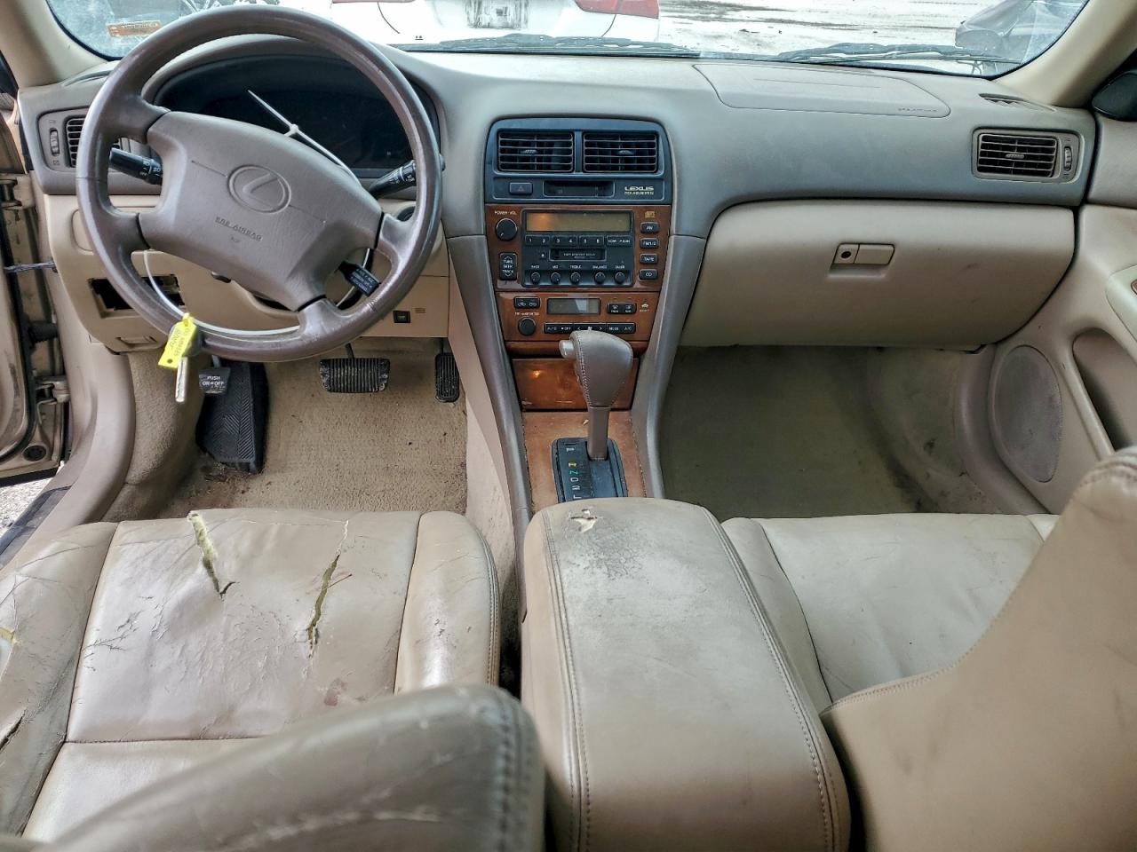 2000 LEXUS ES 300 photo 8