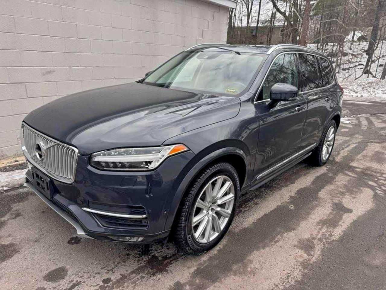 2016 VOLVO XC90 T6 photo 2