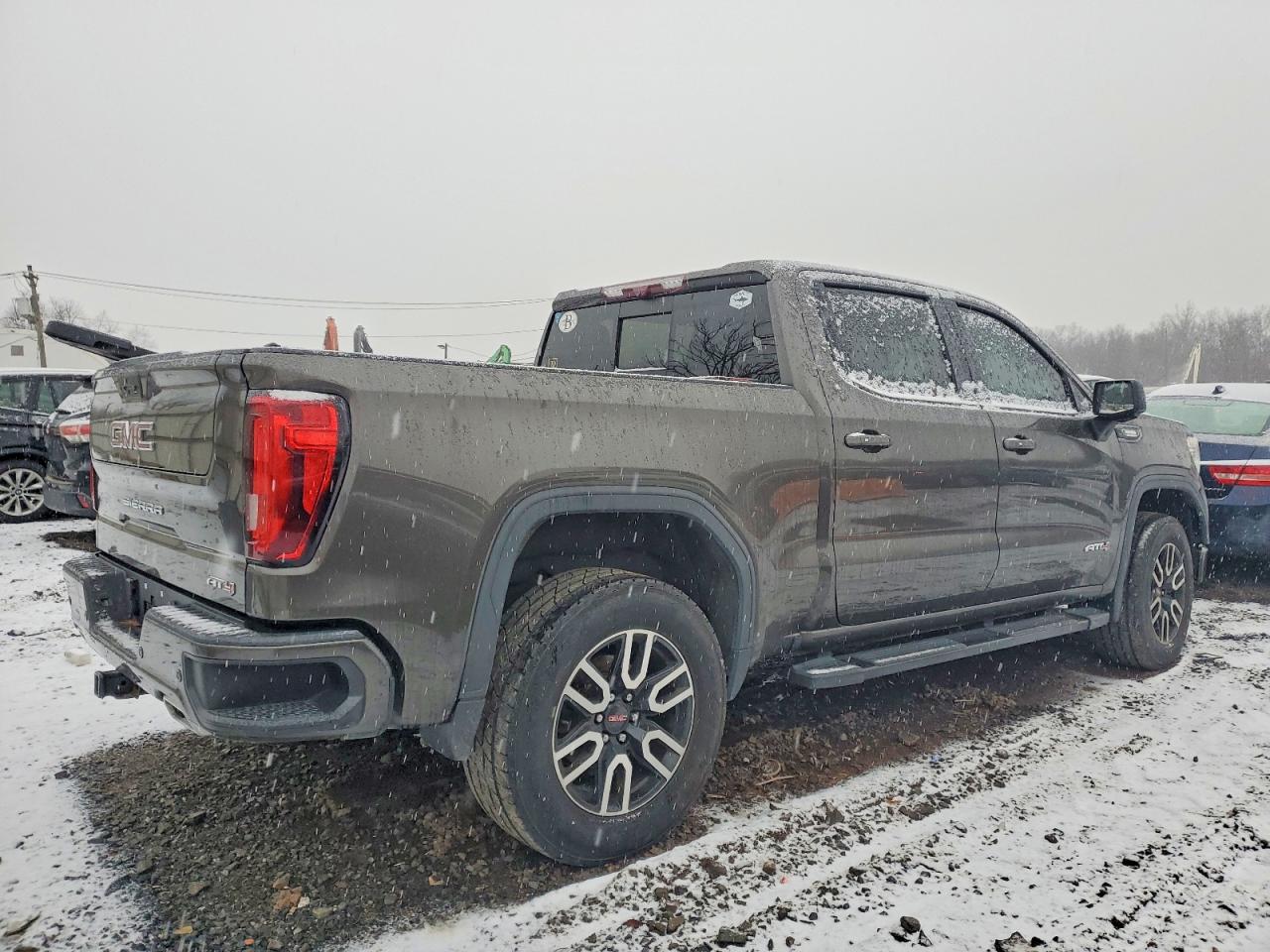 2020 GMC SIERRA K1500 AT4 photo 3