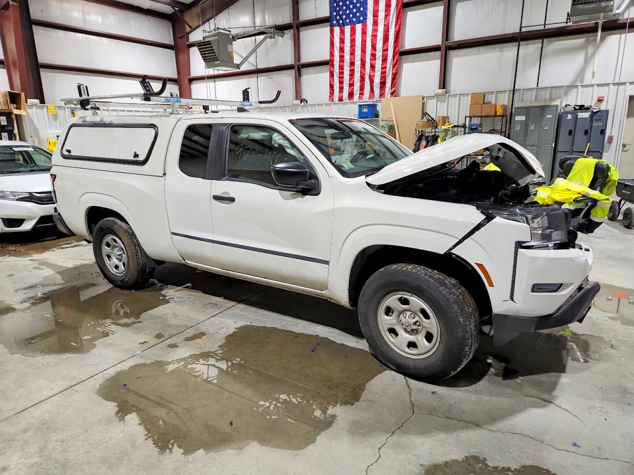2024 NISSAN FRONTIER S photo 4