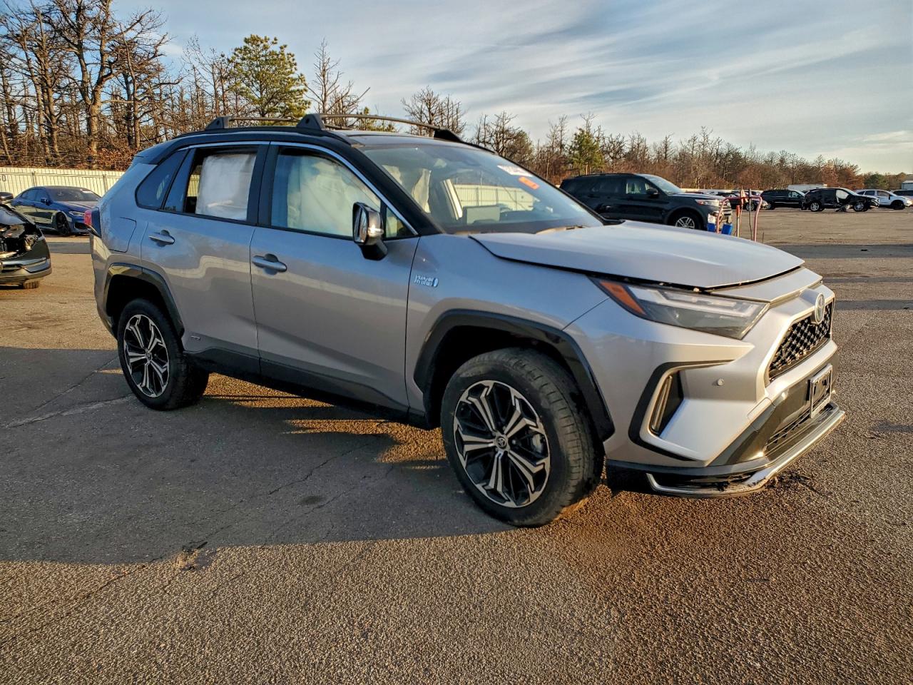 2024 TOYOTA RAV4 PRIME XSE photo 7