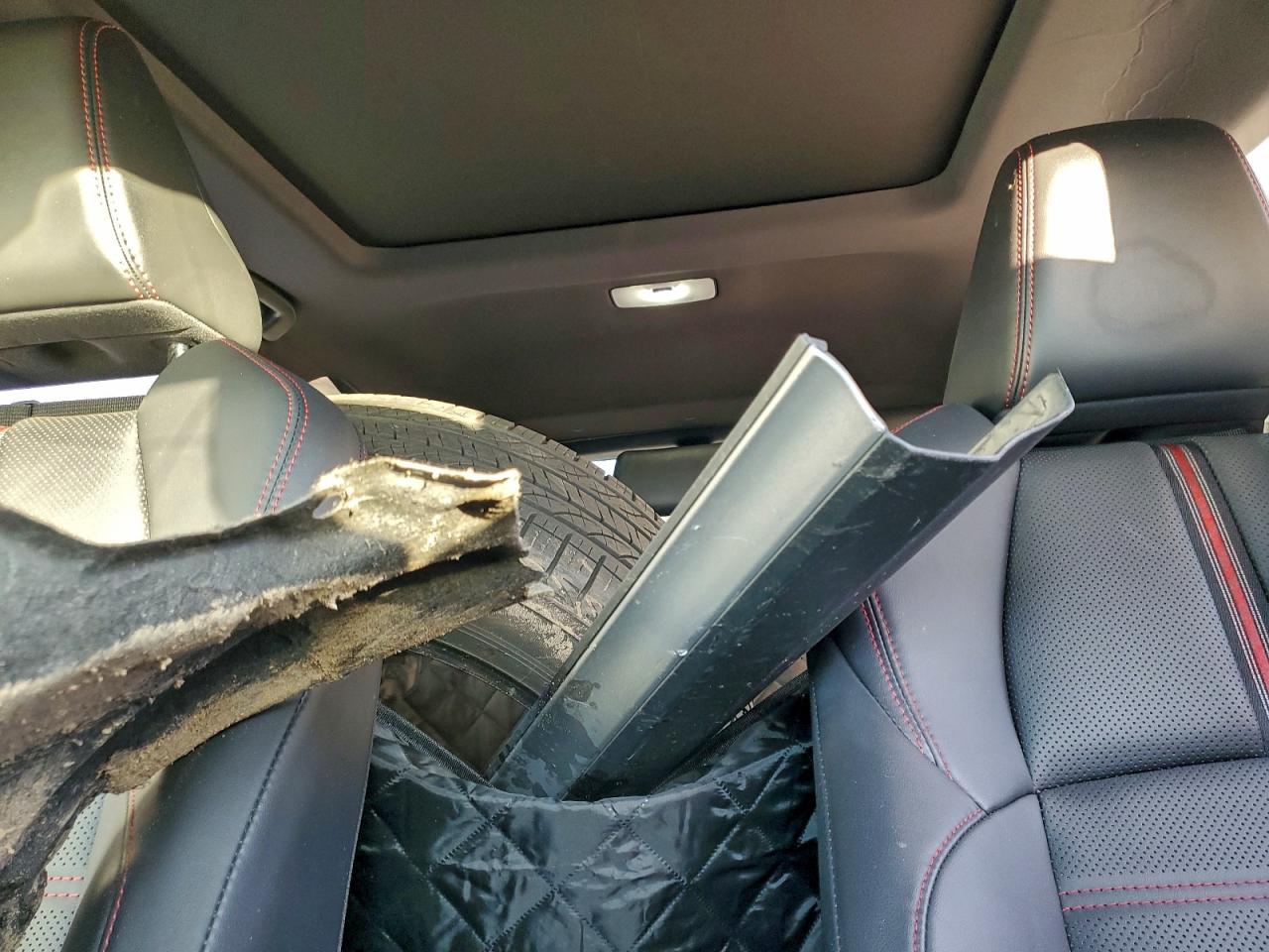 2024 TOYOTA RAV4 PRIME XSE photo 19