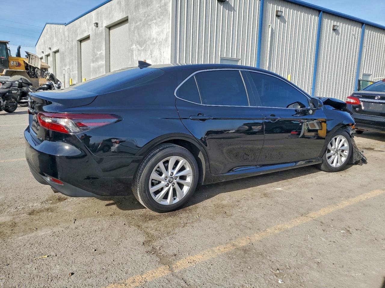 2024 TOYOTA CAMRY LE photo 3