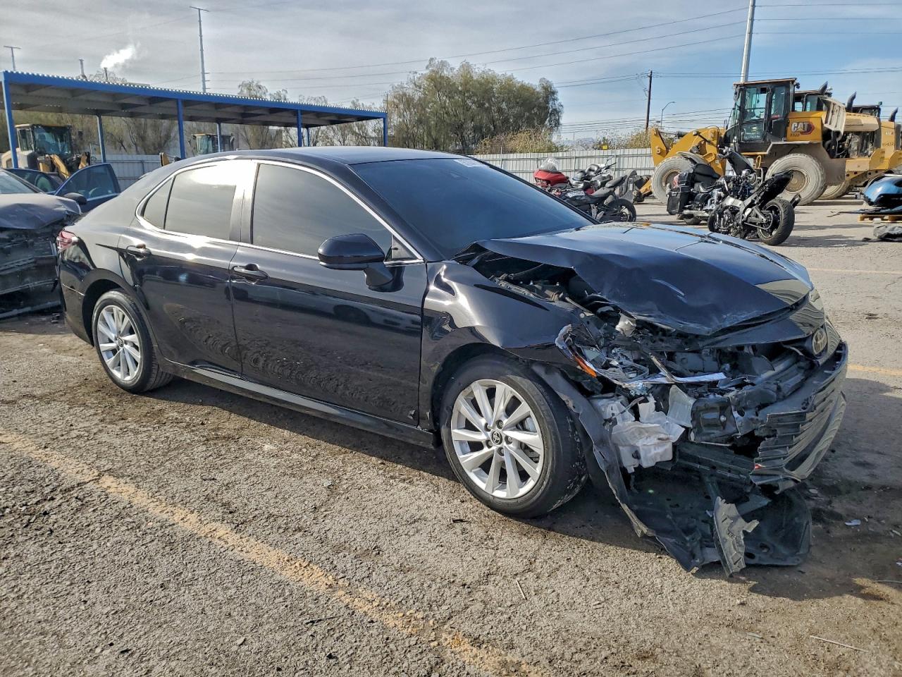 2024 TOYOTA CAMRY LE photo 4