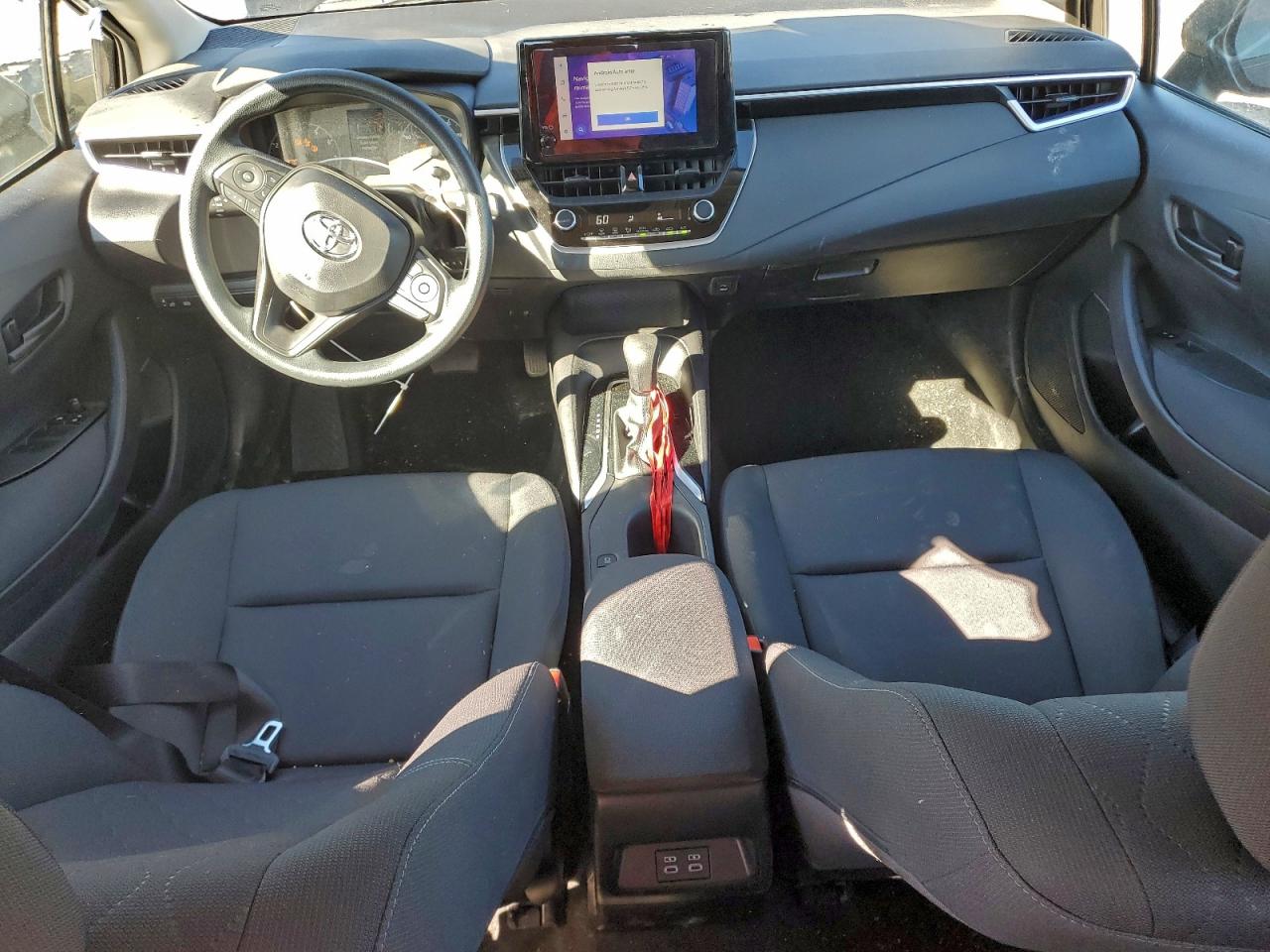 2024 TOYOTA COROLLA LE photo 8
