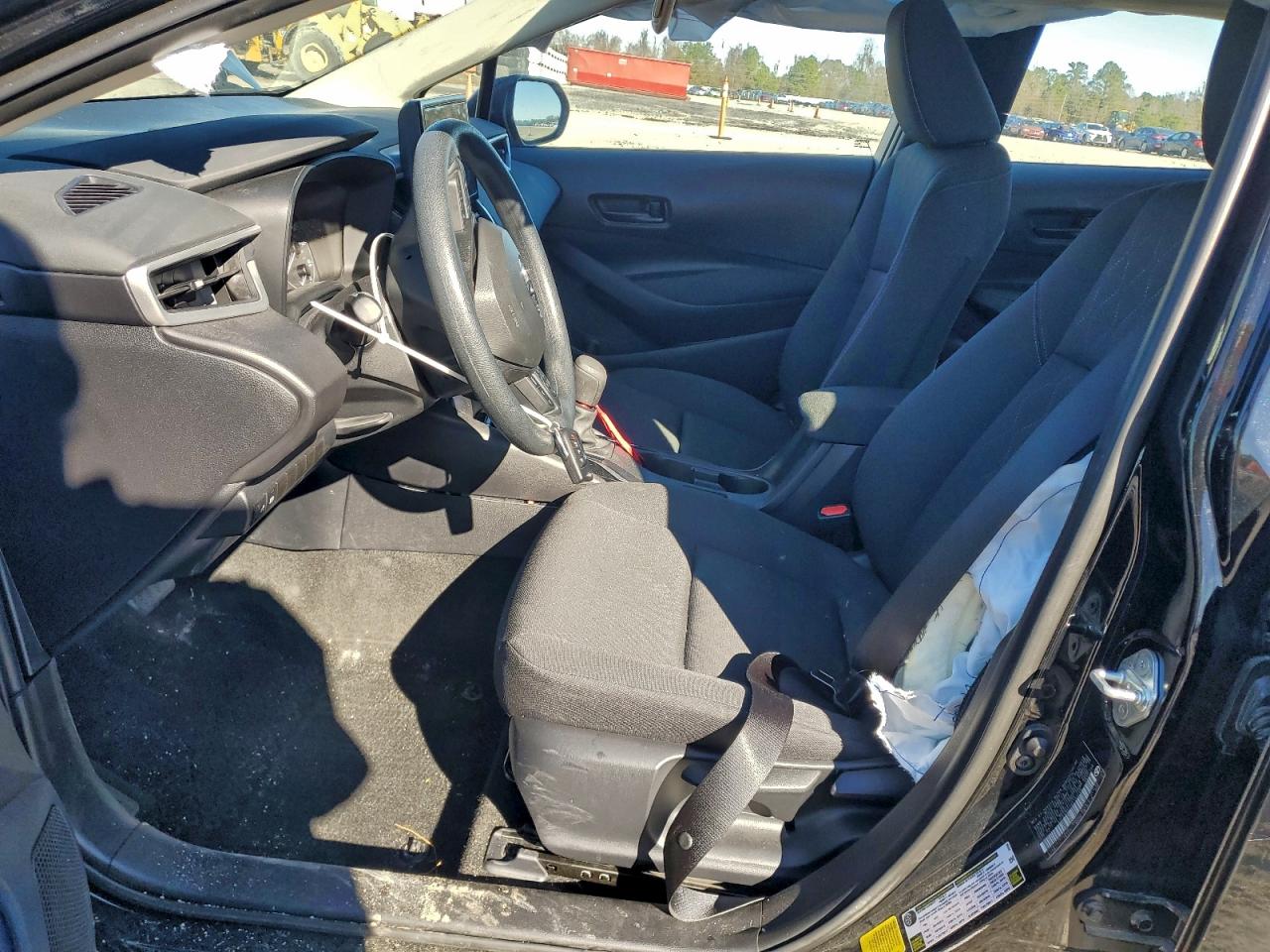 2024 TOYOTA COROLLA LE photo 7