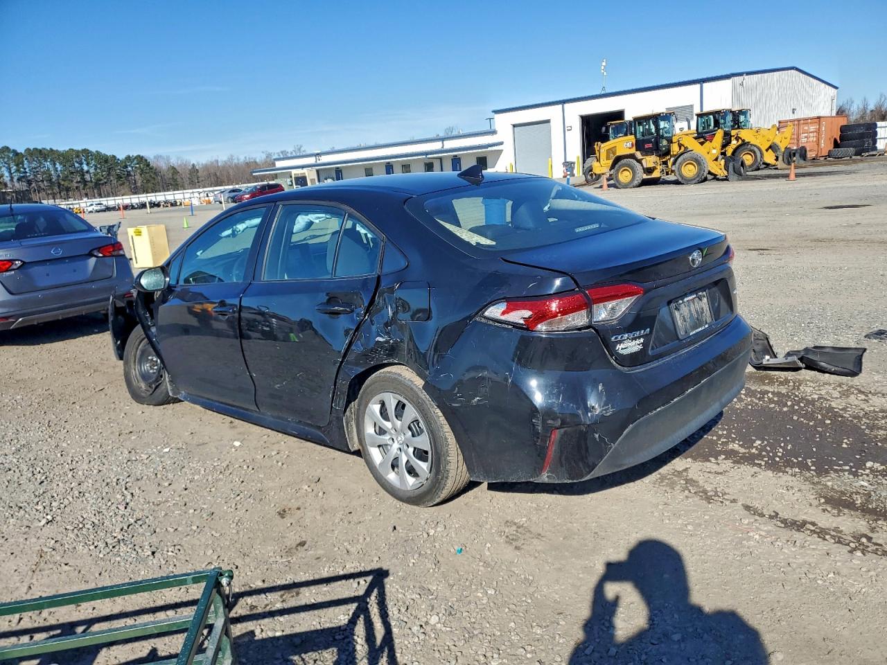 2024 TOYOTA COROLLA LE photo 2
