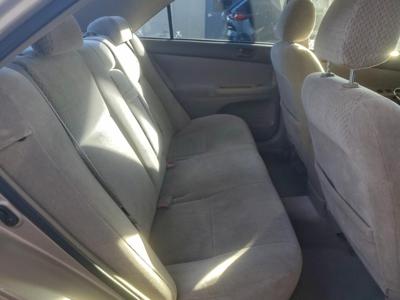 2003 TOYOTA CAMRY LE photo 10