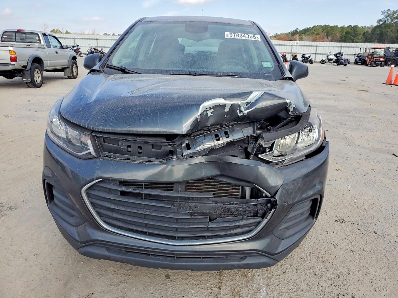 2019 CHEVROLET TRAX LS photo 9