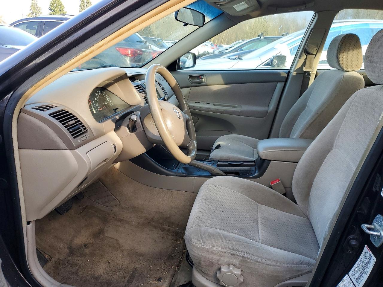 2002 TOYOTA CAMRY LE photo 7