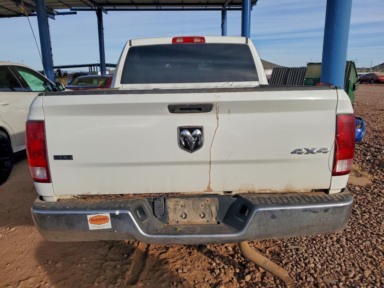 2023 RAM 1500 CLASSIC SLT photo 11