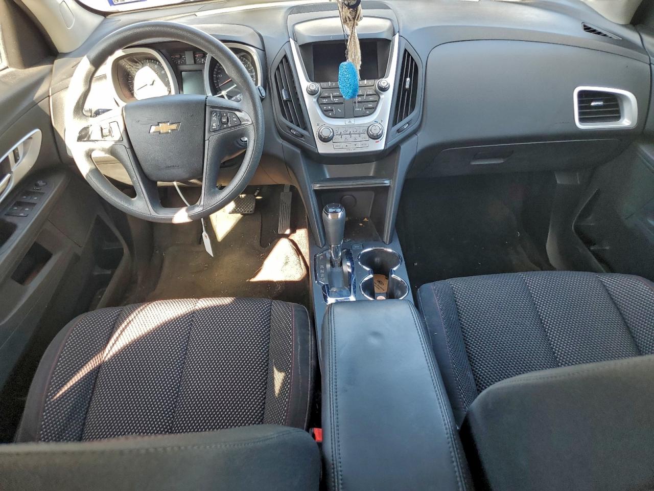 2017 CHEVROLET EQUINOX LS photo 22