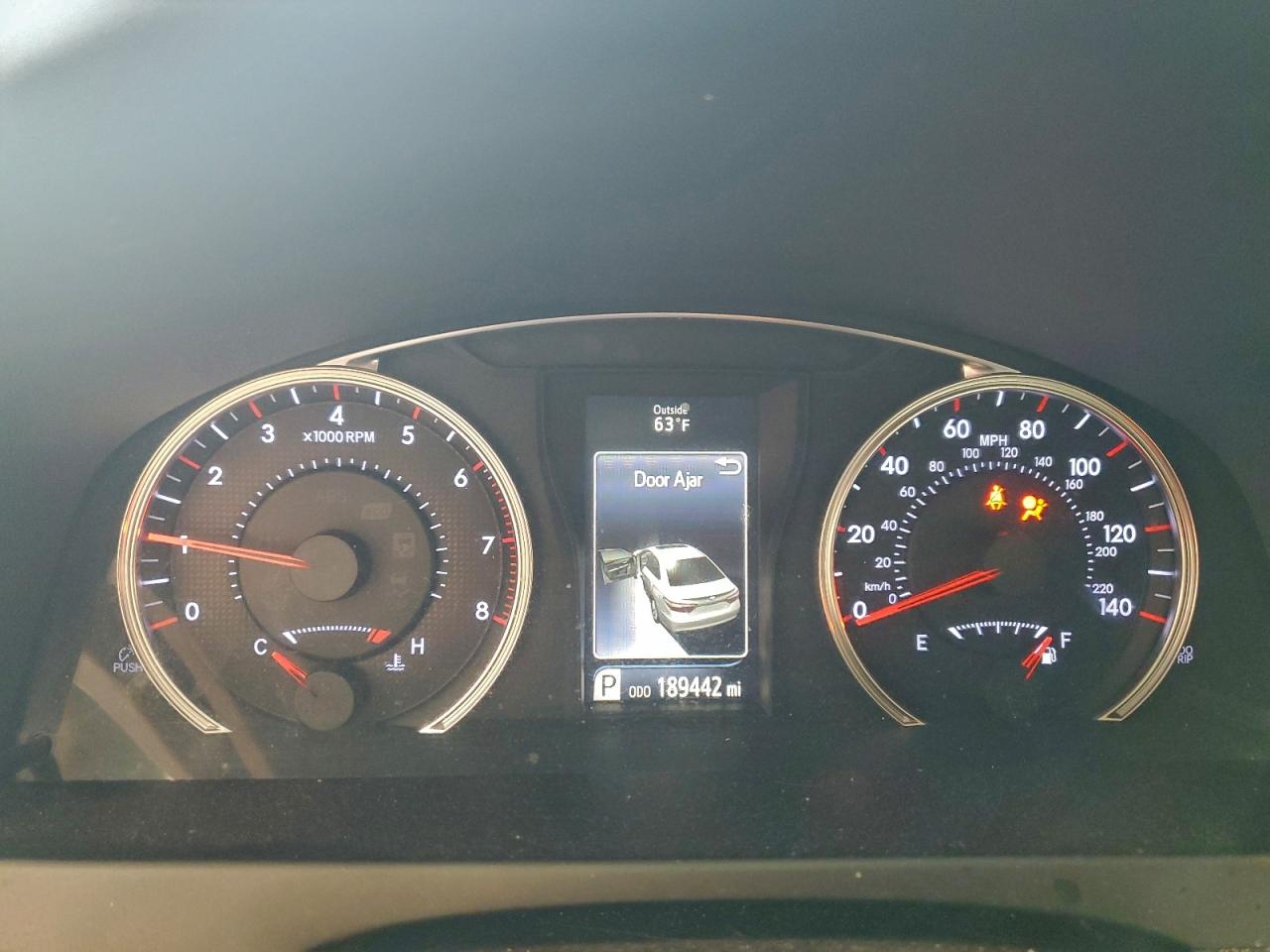 2015 TOYOTA CAMRY LE photo 25