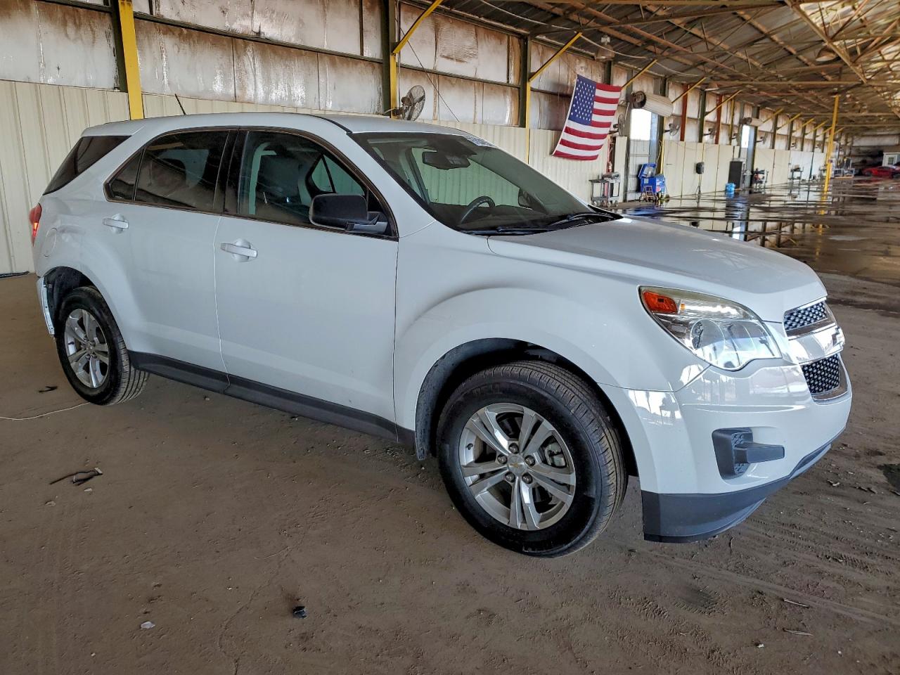 2014 CHEVROLET EQUINOX LS photo 4