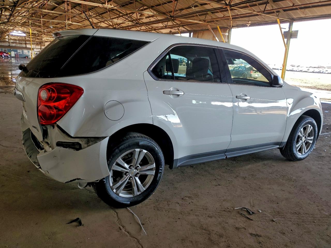2014 CHEVROLET EQUINOX LS photo 3