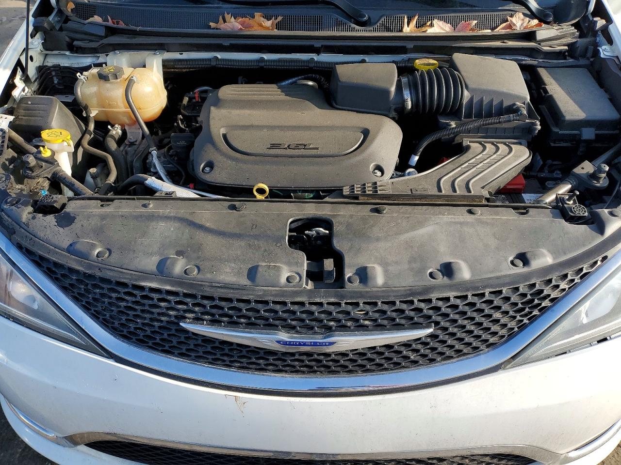 2019 CHRYSLER PACIFICA TOURING L PLUS photo 23