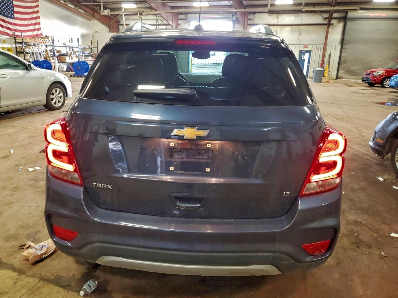 2018 CHEVROLET TRAX 1LT photo 6