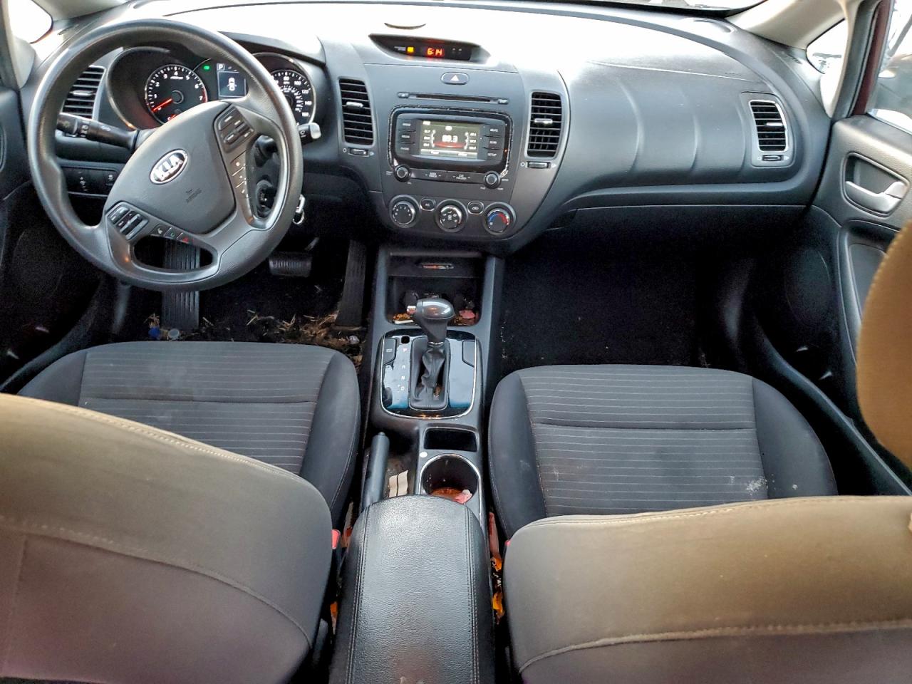 2017 KIA FORTE LX photo 8