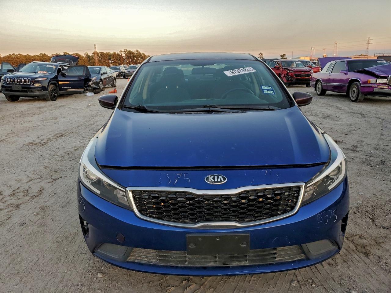 2017 KIA FORTE LX photo 5
