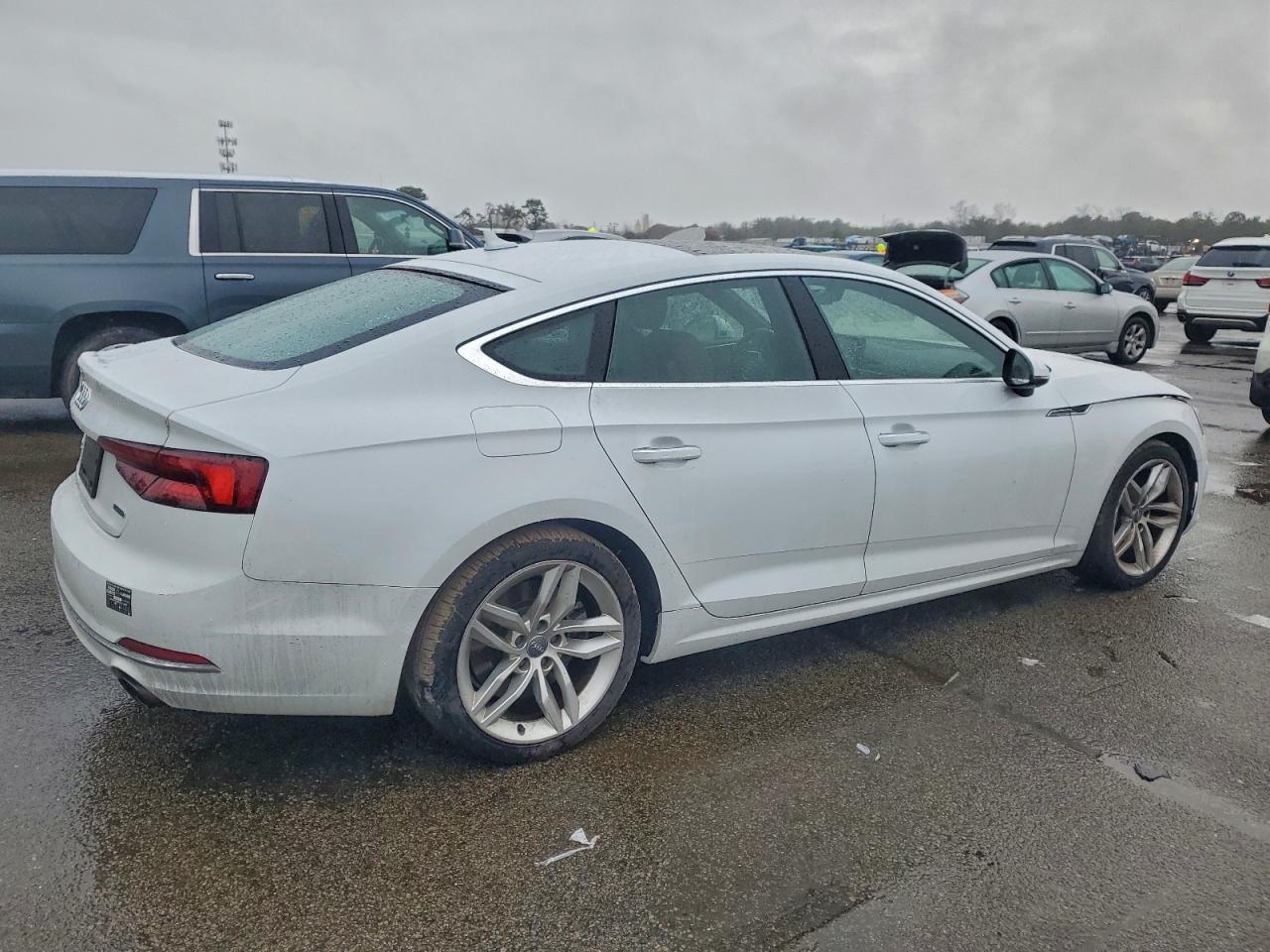 2019 AUDI A5 PREMIUM photo 5