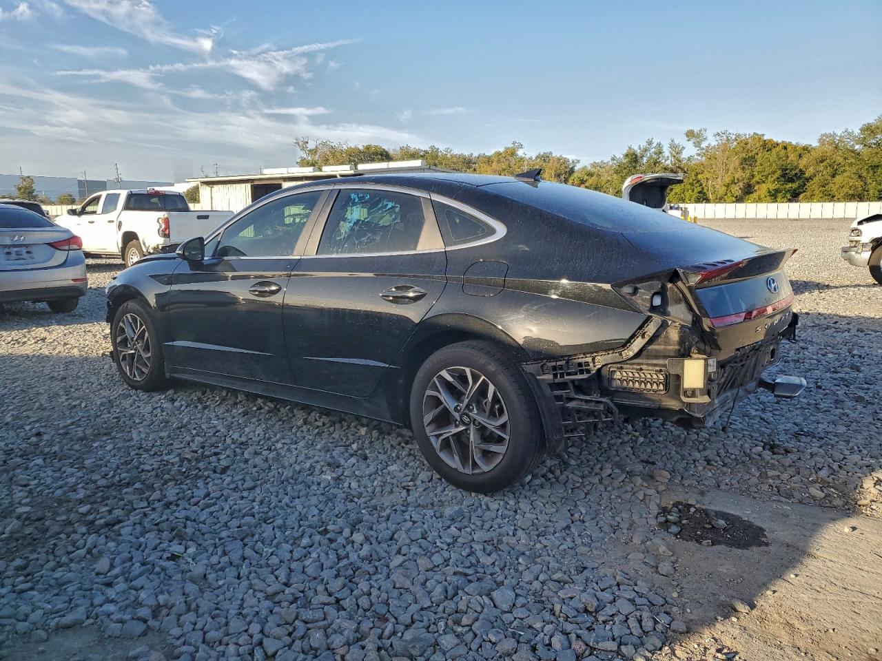 2020 HYUNDAI SONATA SEL photo 2