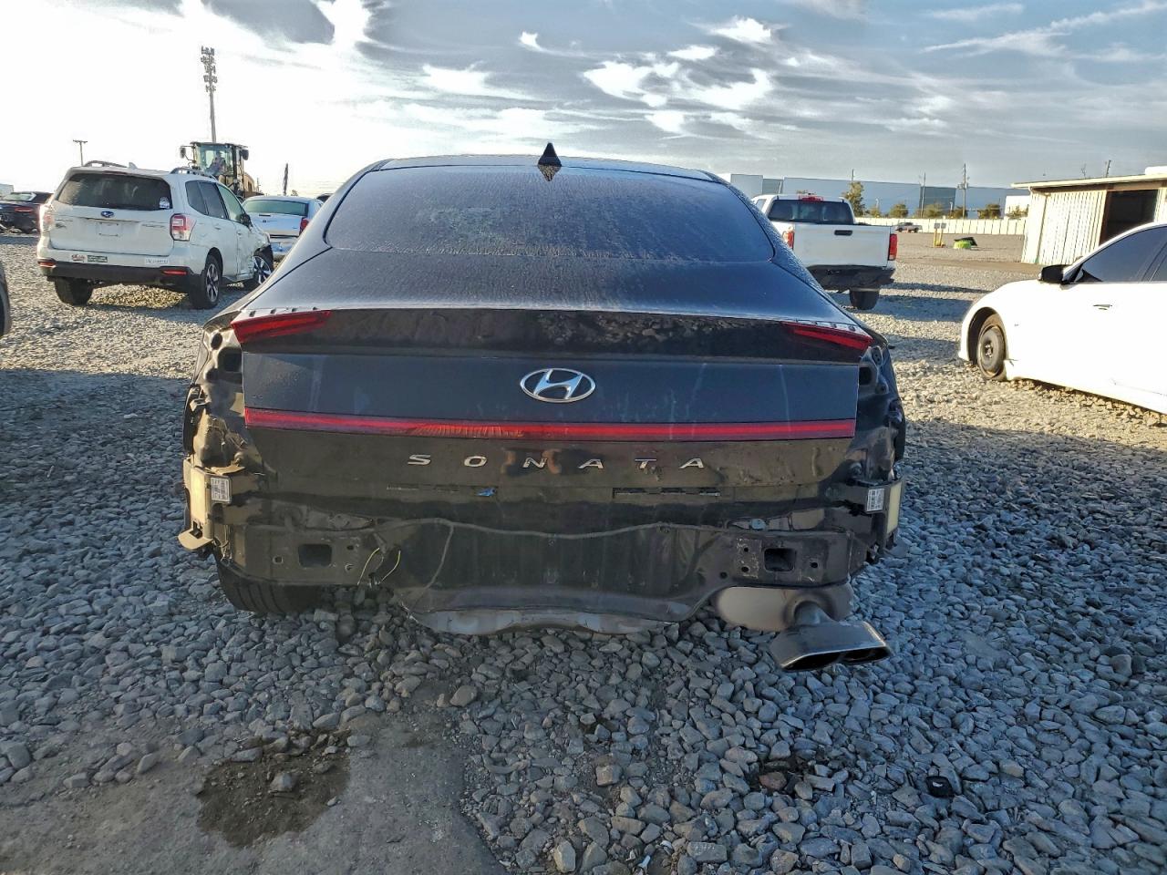 2020 HYUNDAI SONATA SEL photo 6