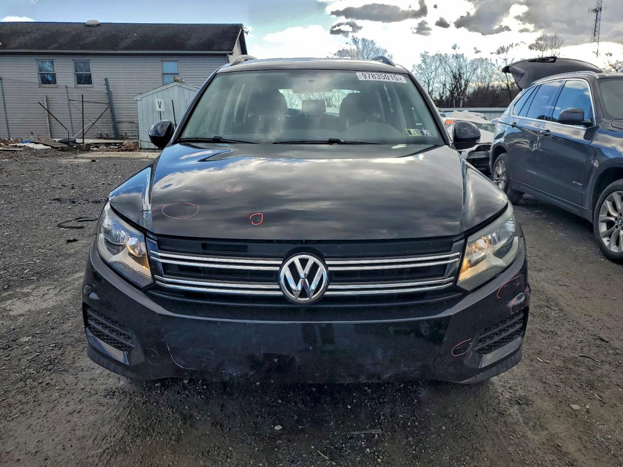 2017 VOLKSWAGEN TIGUAN S photo 5