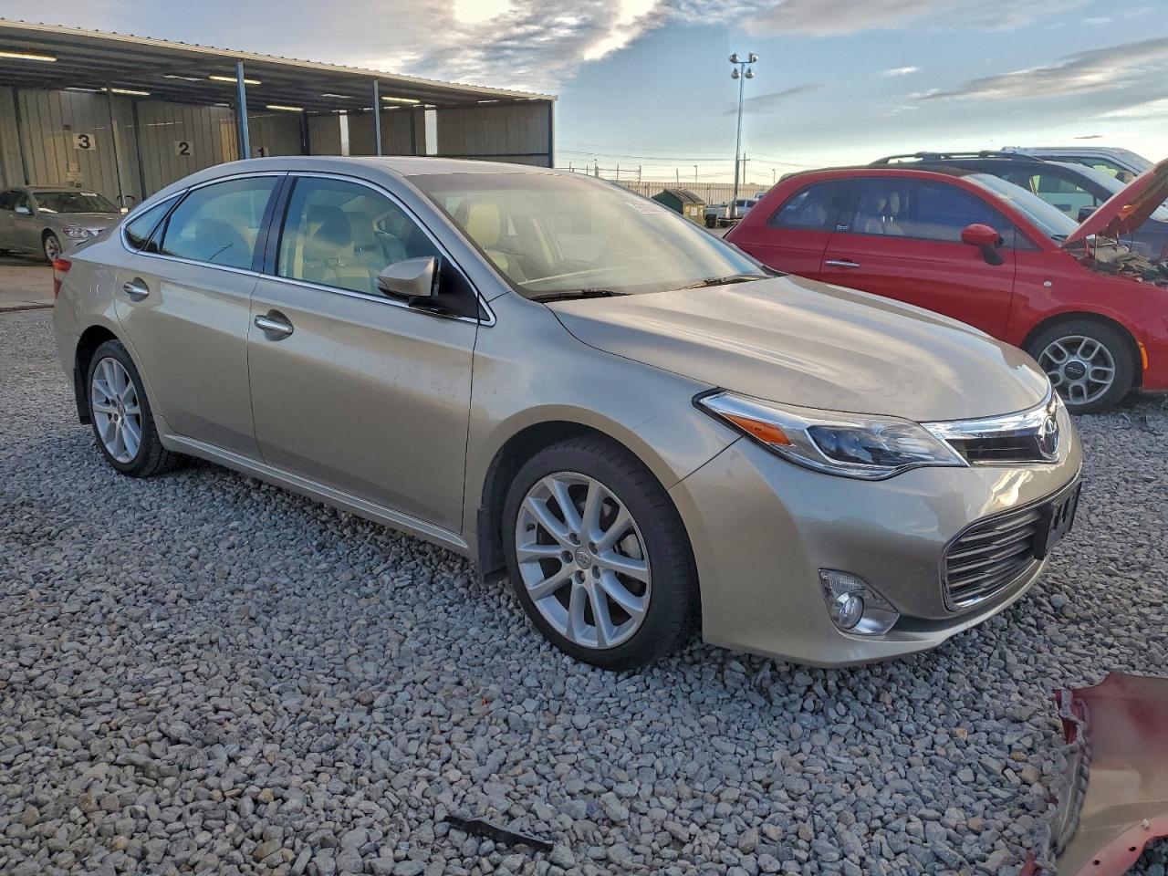 2013 TOYOTA AVALON BASE photo 7