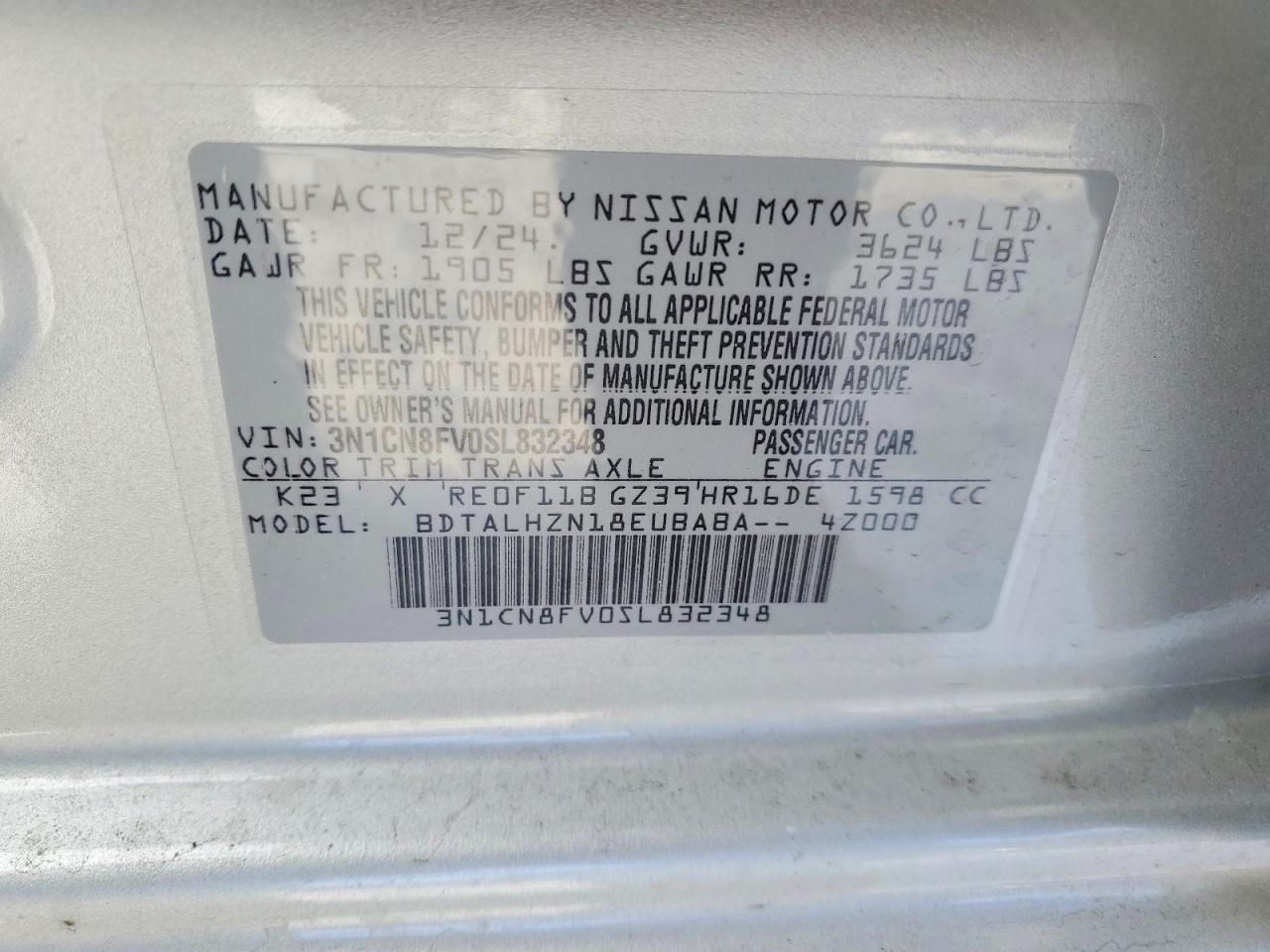 2025 NISSAN VERSA SR photo 12