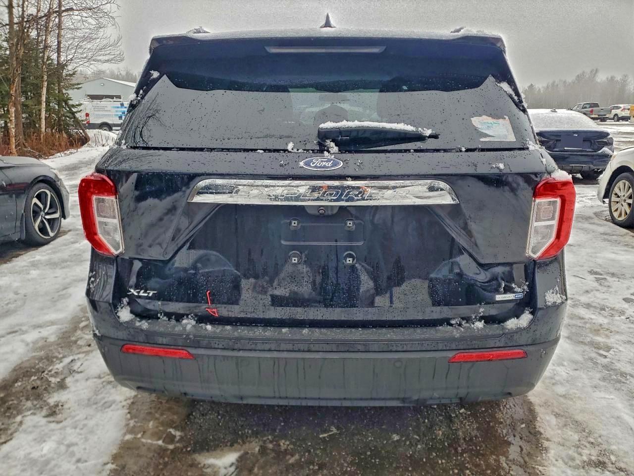 2020 FORD EXPLORER XLT photo 11