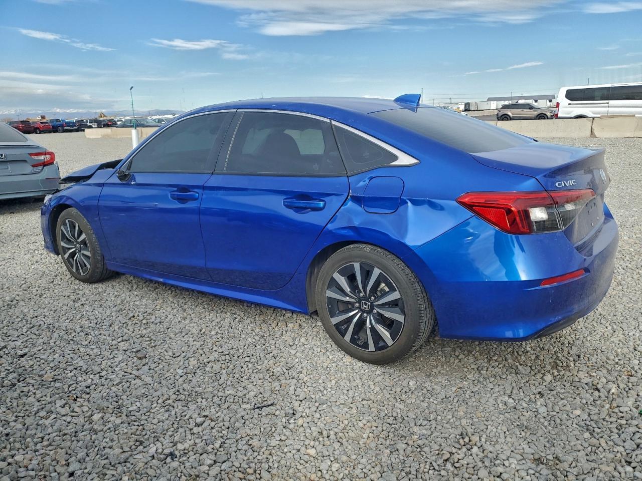 2022 HONDA CIVIC EX photo 2