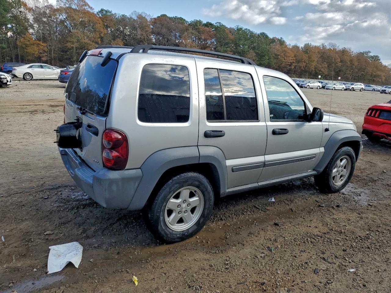 2005 JEEP LIBERTY SPORT photo 3