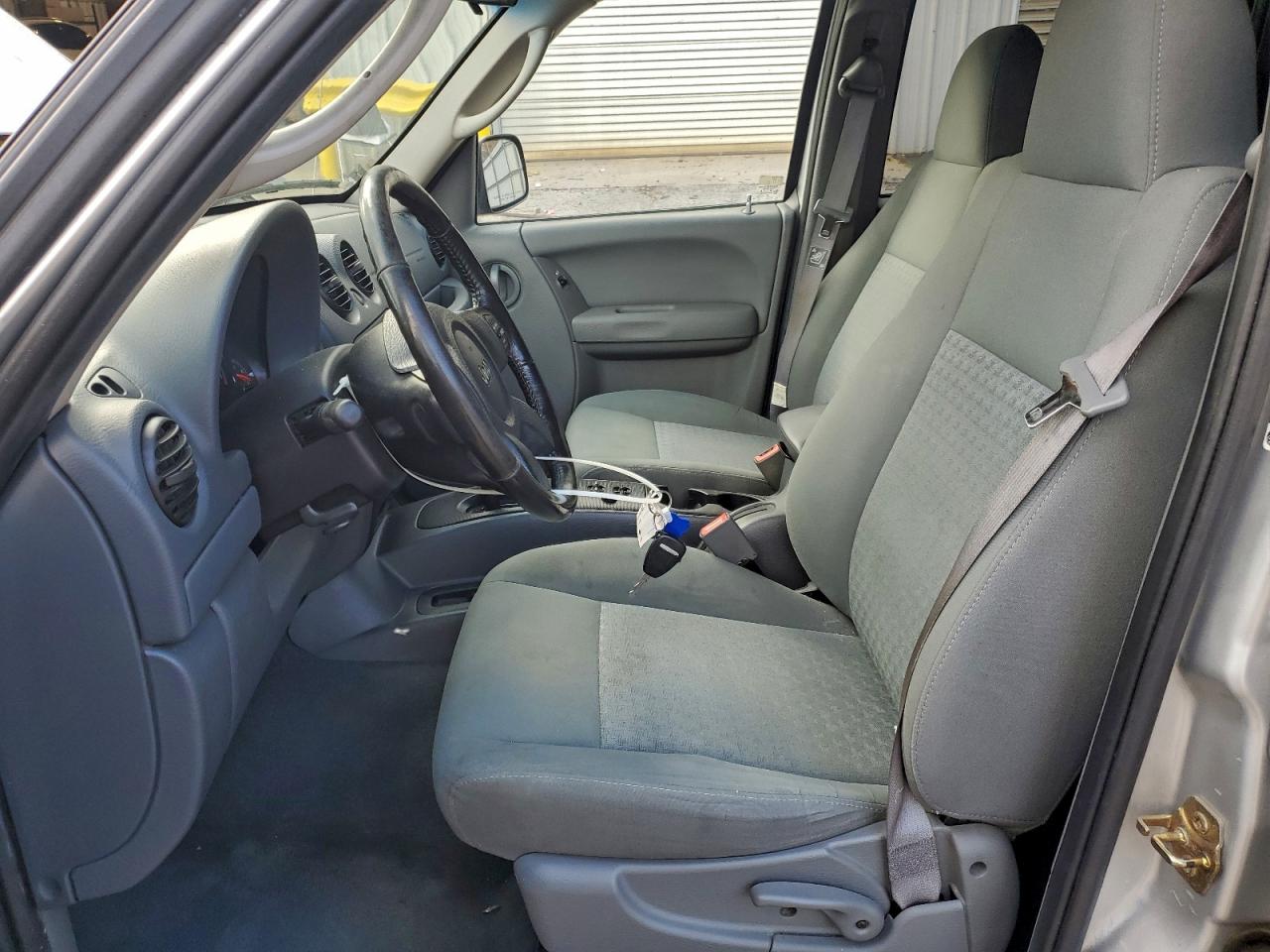 2005 JEEP LIBERTY SPORT photo 7